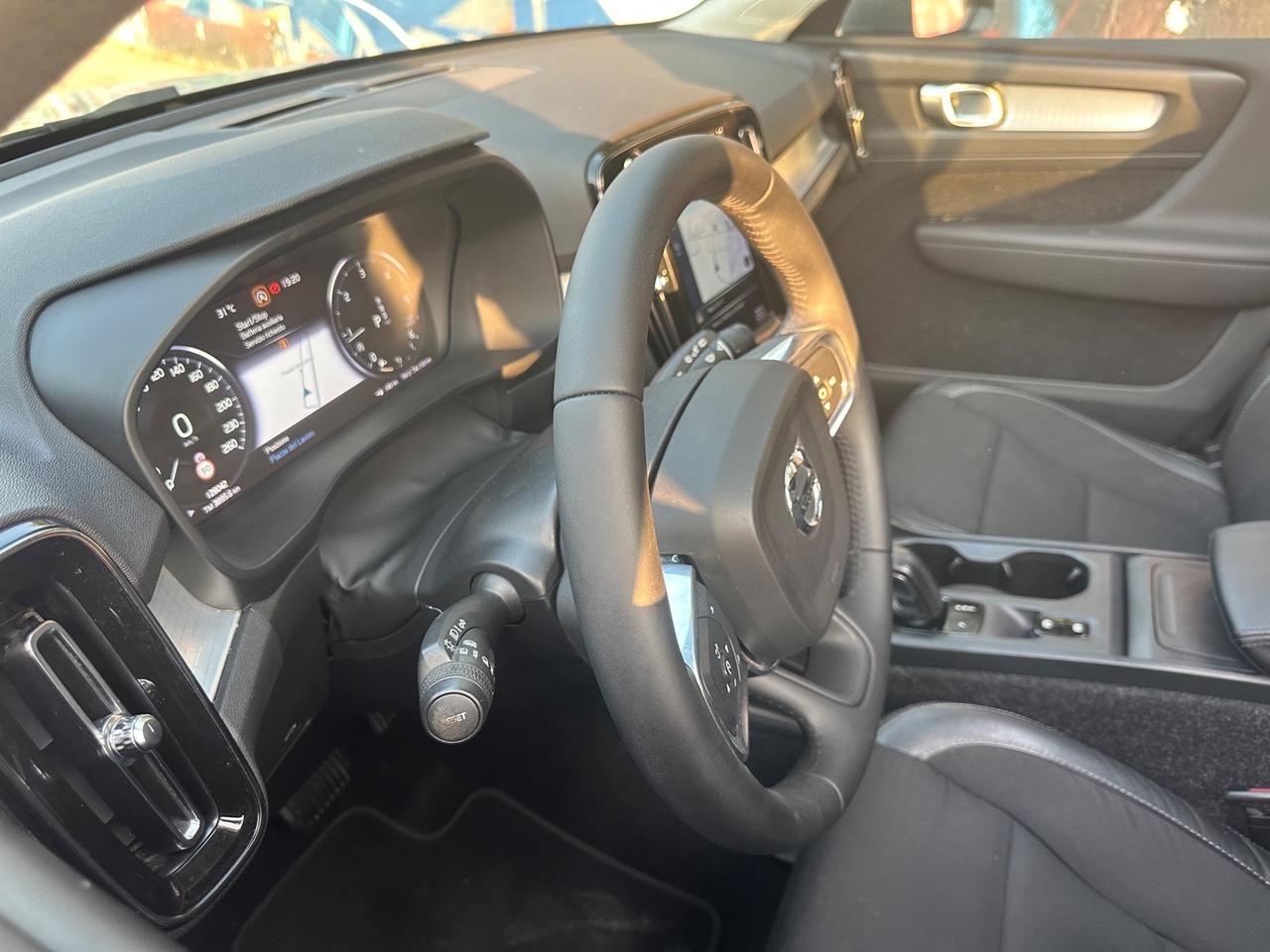 Volvo XC40 D3 2.0 150CV AUT/TETTO/LED/PELLE