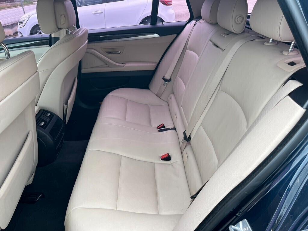 Bmw 525 525d xDrive Touring Luxury