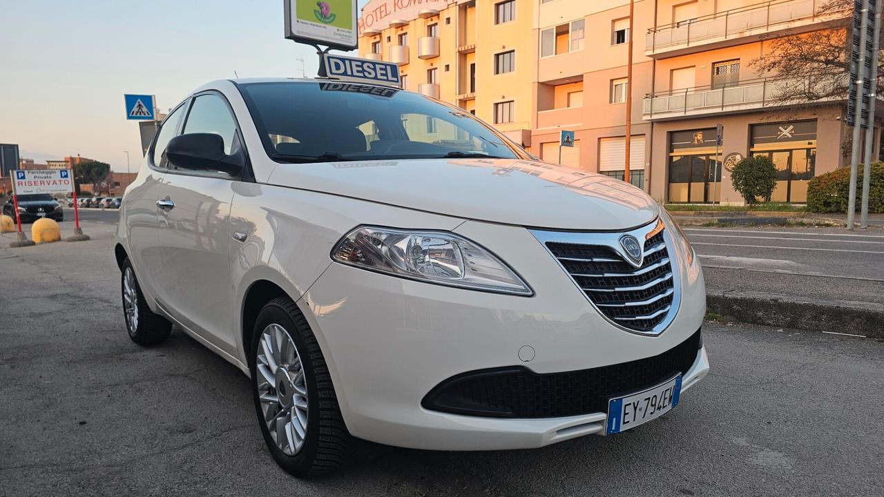 Lancia Ypsilon 1.3 MJT 16V 95 CV 5 porte S&S Elle