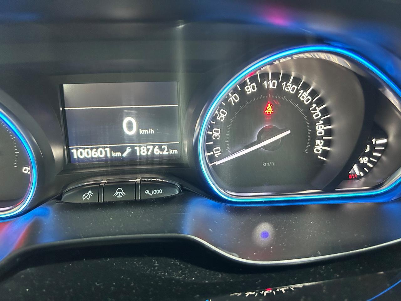 Peugeot 2008 BlueHDi 120 S&S Allure