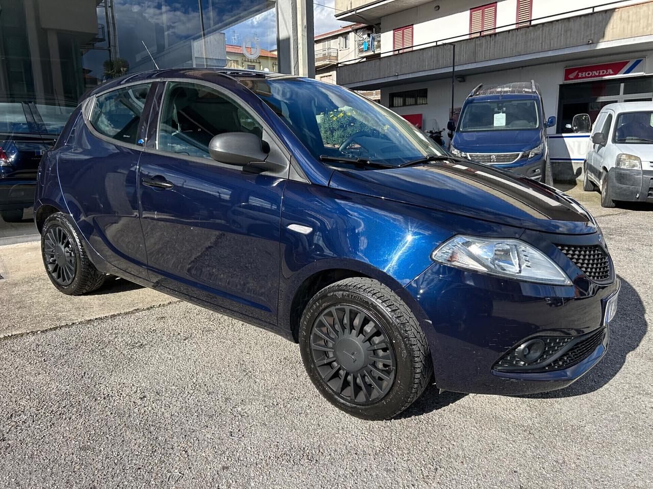 Lancia Ypsilon 1.2 GPL DI SERIE ( Motore FIRE)