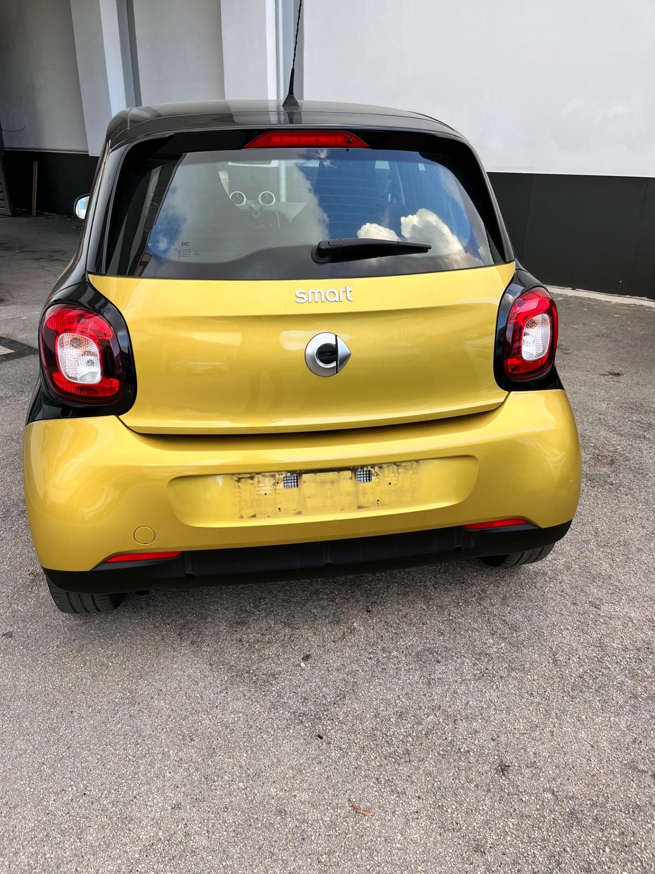 Smart ForFour 70 1.0 Youngster