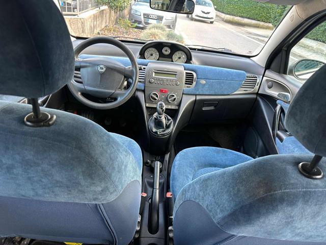 LANCIA Ypsilon 1.2 16V Platino