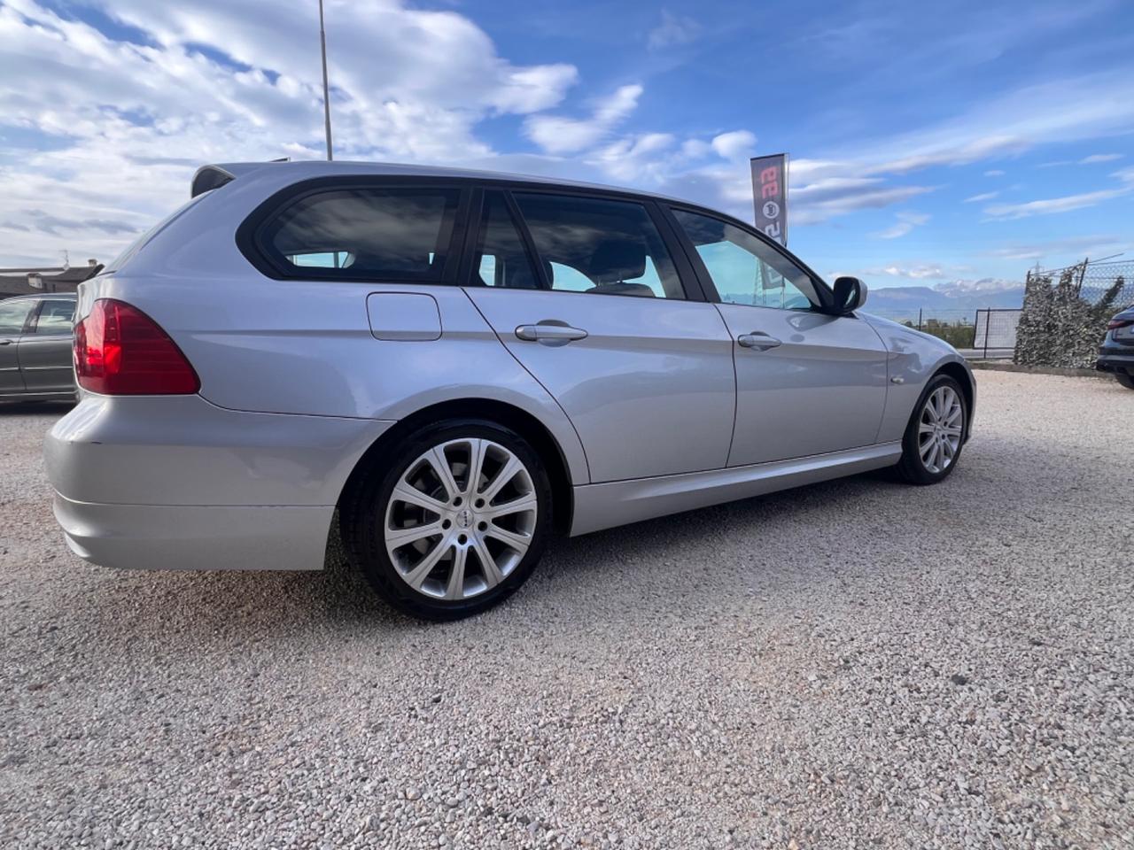 Bmw 320 320d cat Touring Attiva