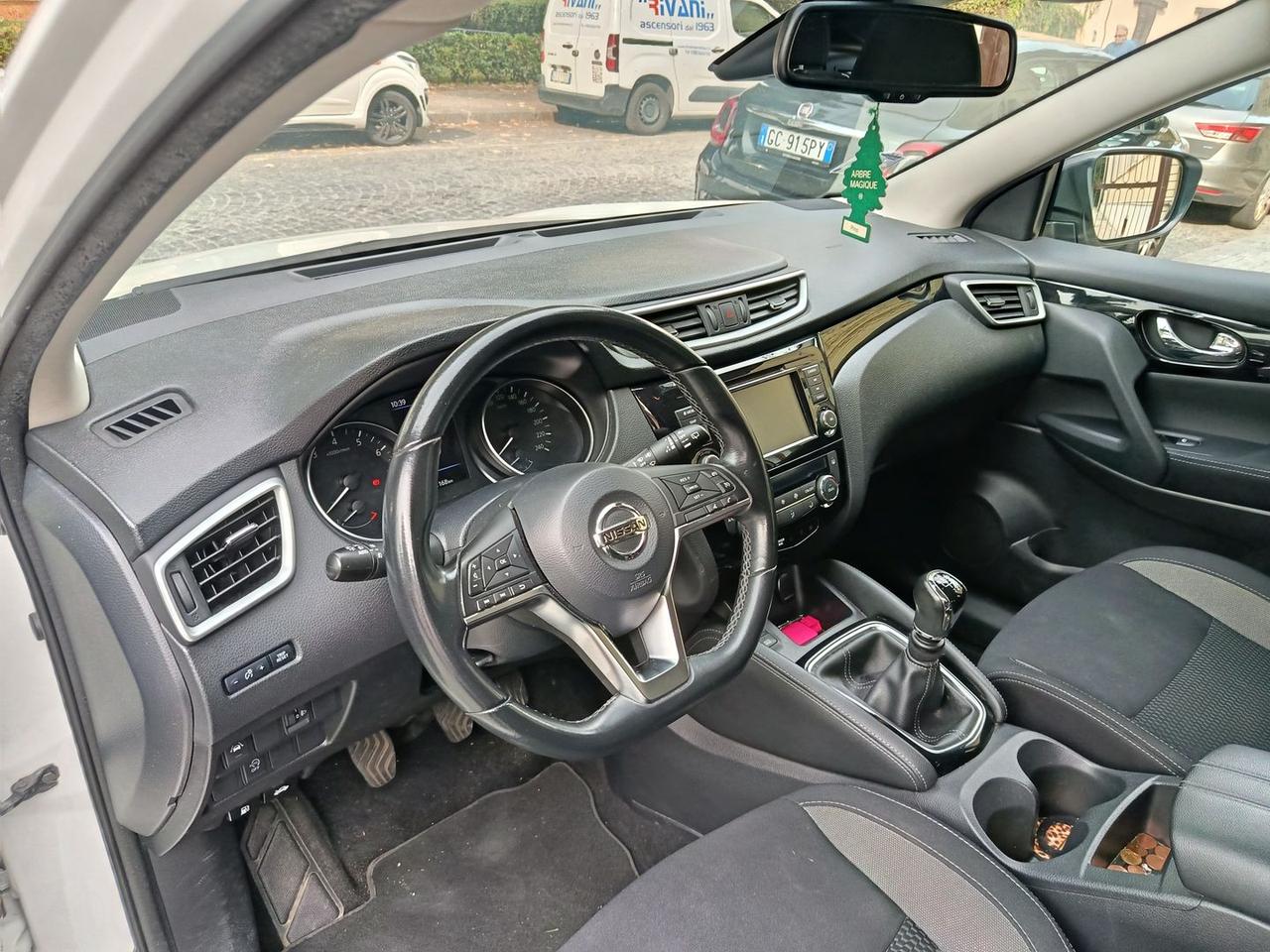 Nissan Qashqai 1.3 DIG-T Business #6833