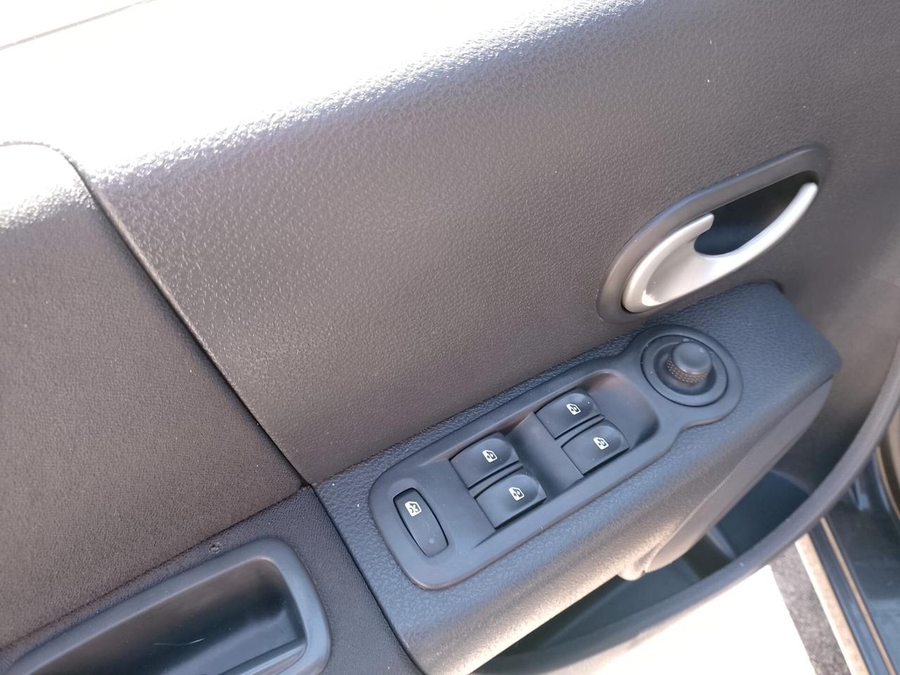 Renault Gran Modus 1,5 DCI 85Cv. Soli 134 Mila Km