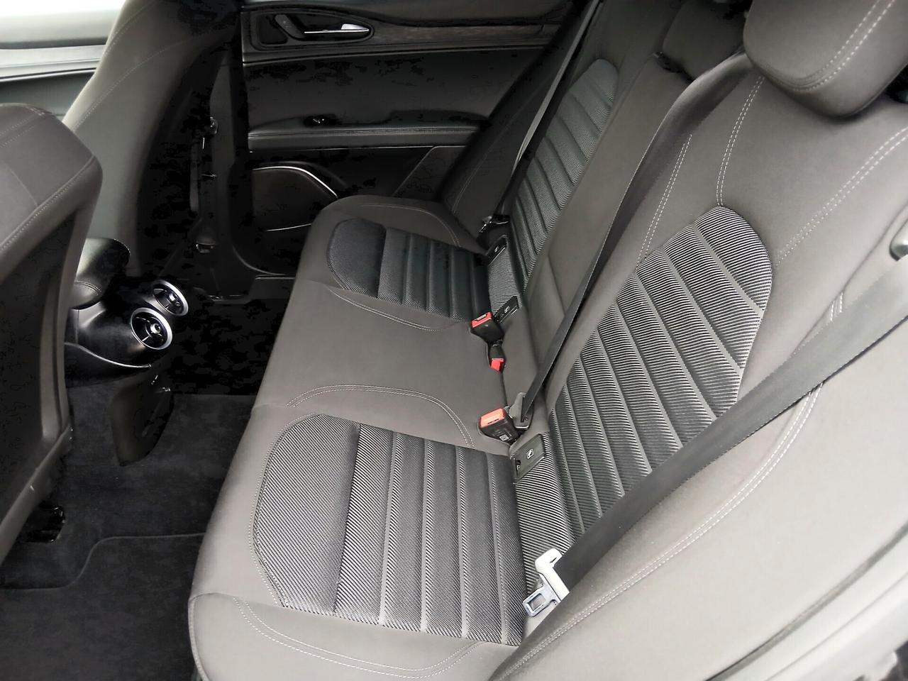 Alfa Romeo Stelvio 2.2 Turbodiesel 190 CV AT8 Q4 Business