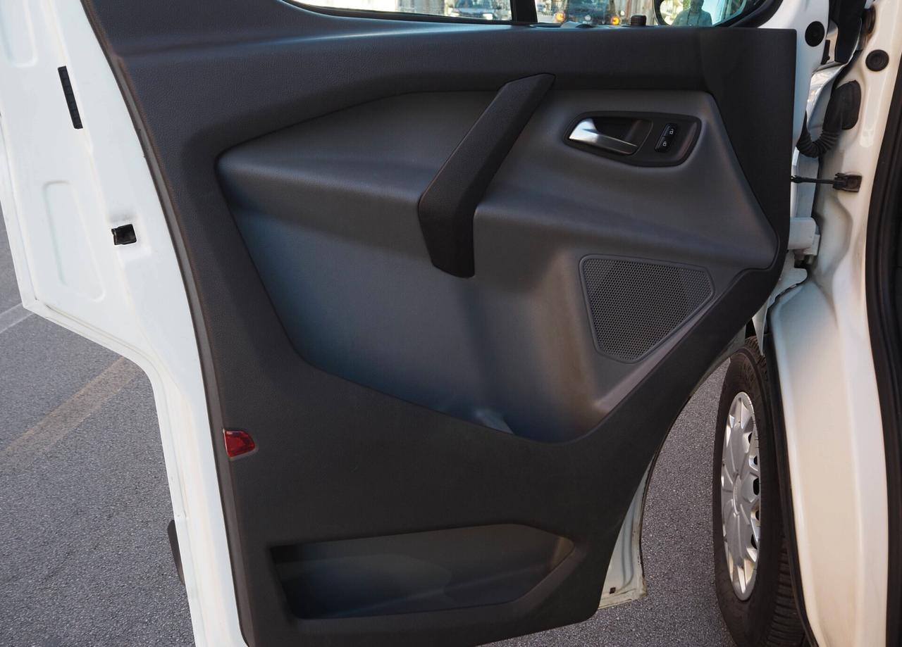 Ford Transit Custom •Trasporto Disabili• 9 Posti