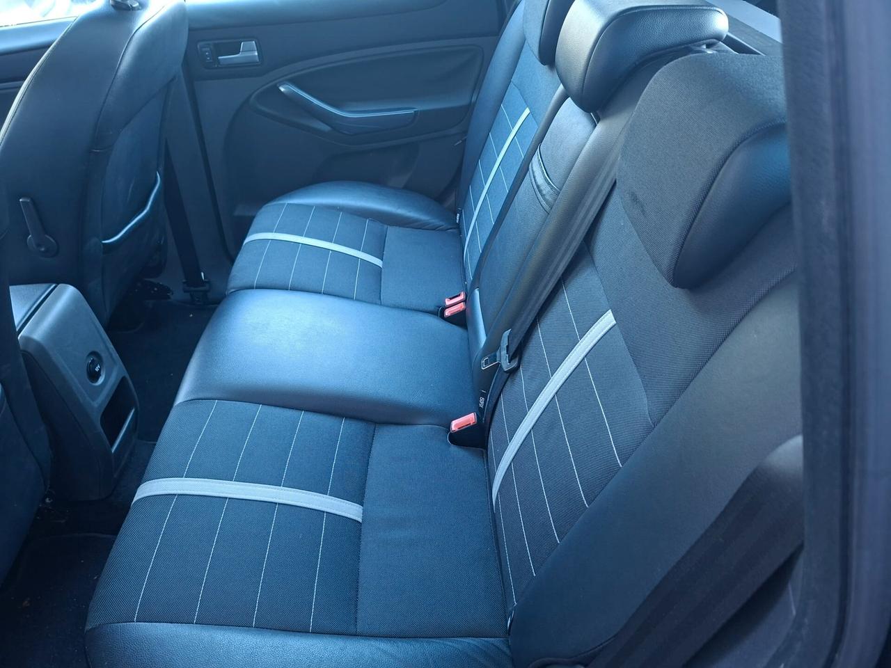 Ford Kuga Kuga+ 2.0 TDCi 136 CV 4WD DPF