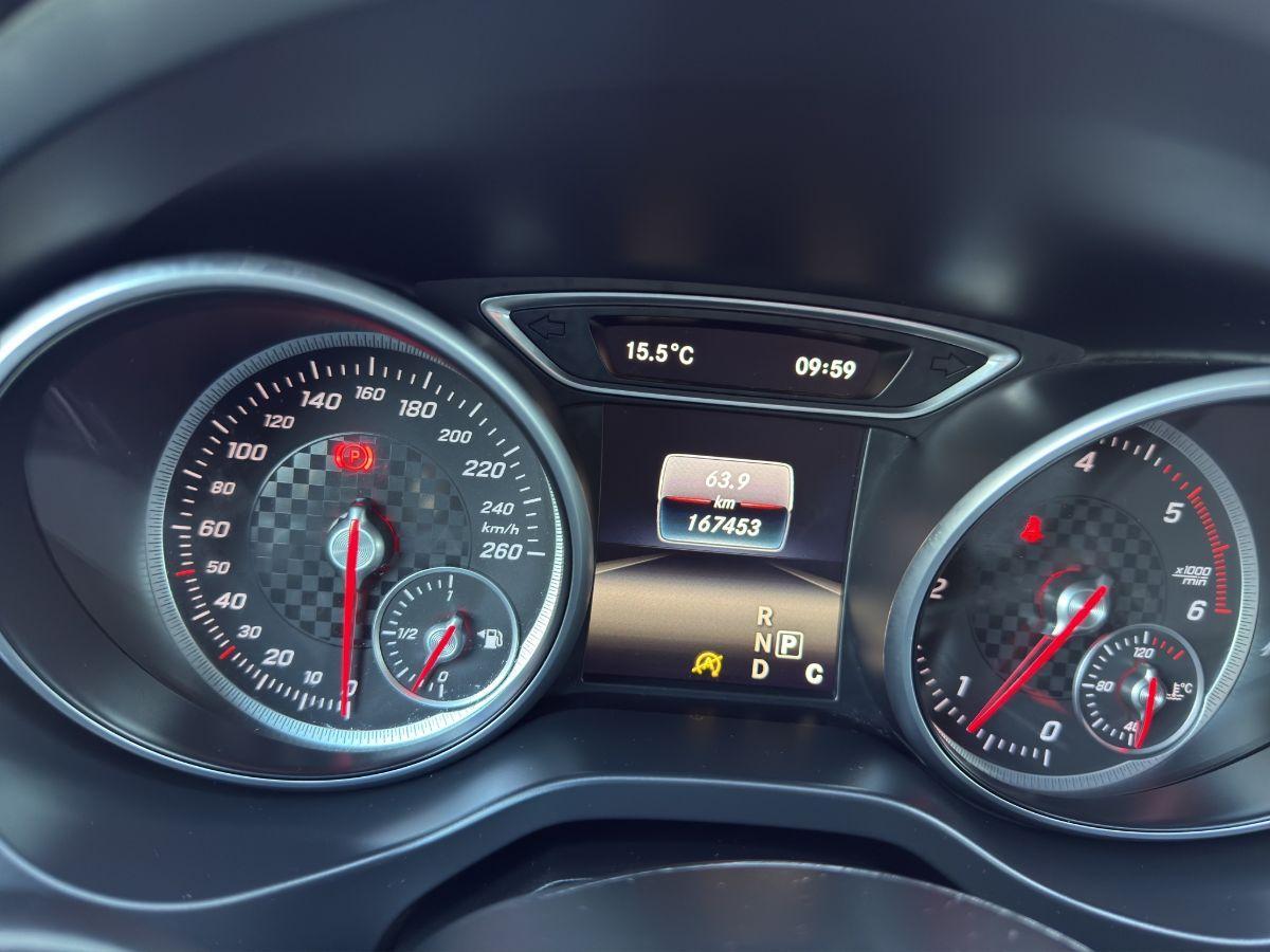 MERCEDES - Classe A - A 200 d 136CV Automatic Premium BLACK EDITION