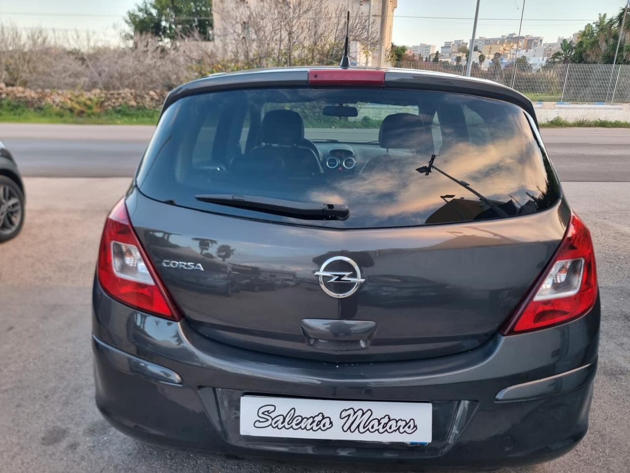 Opel Corsa 1.2 85CV 5 porte GPL-TECH Edition