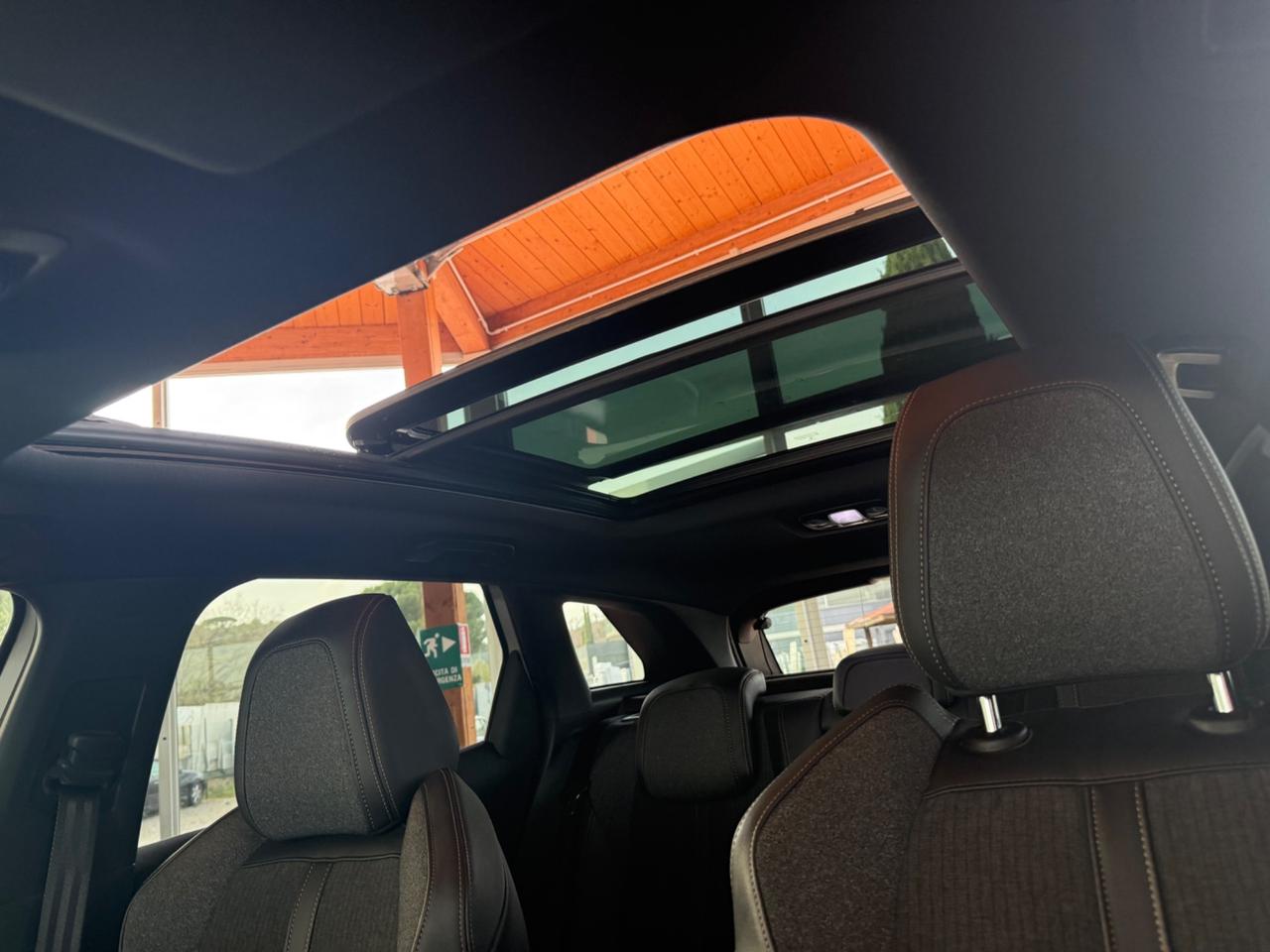 Peugeot 3008 1.5 Diesel - Neopatentati - Automatico