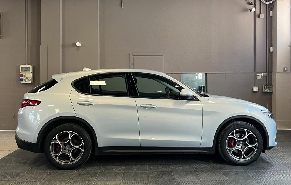 Alfa Romeo Stelvio 2.2 T Q4 190cv