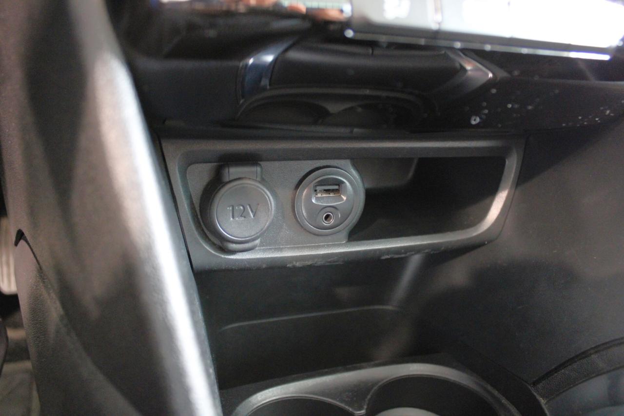 PEUGEOT 208 1.6 HDi Allure - 2015