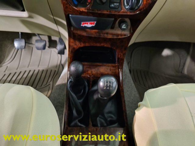 NISSAN Terrano II 2.7 Tdi 3 porte Luxury