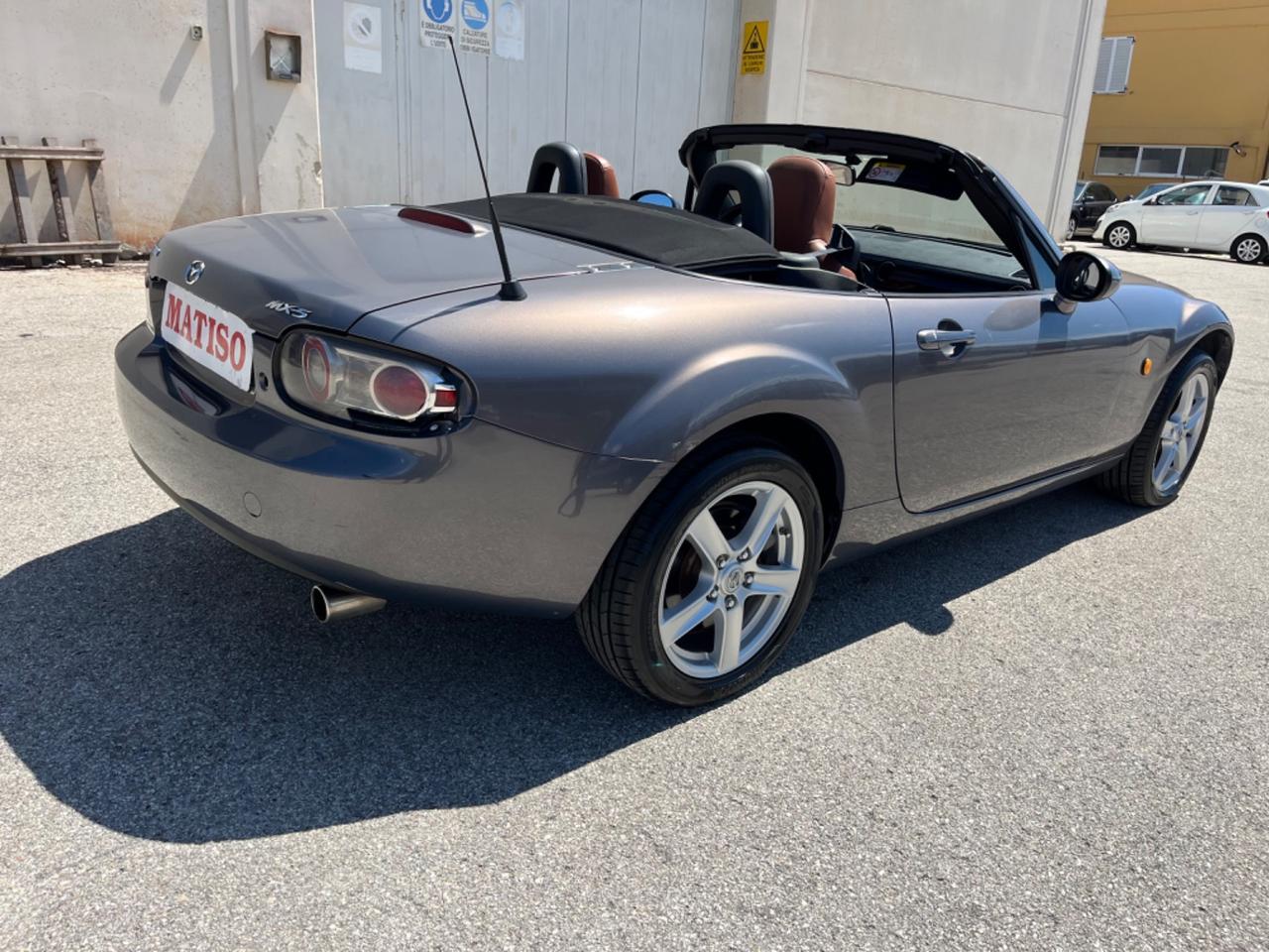 Mazda MX-5 1.8L 16V Lead-In