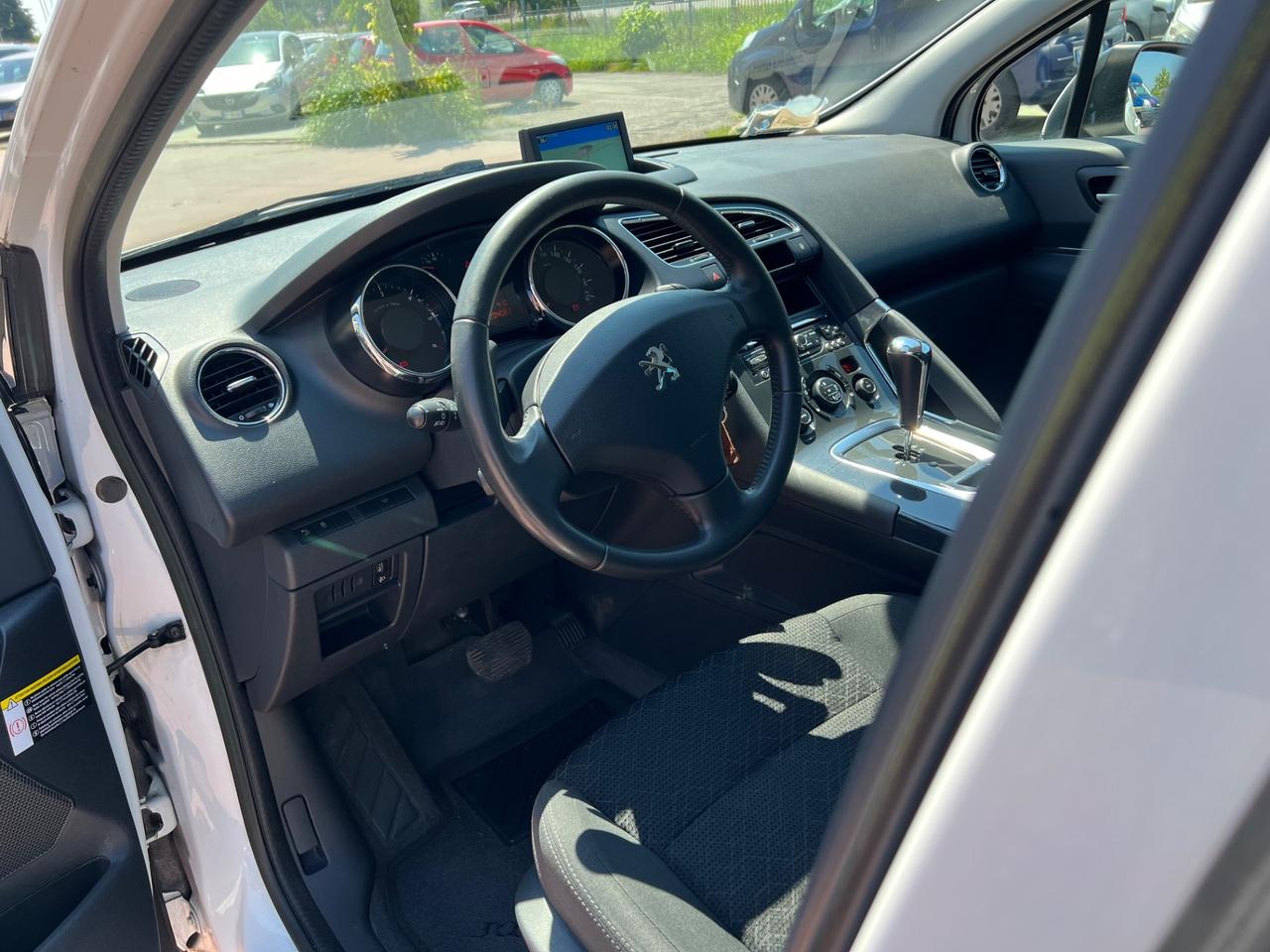 Peugeot 3008 1.6 HDi 115CV Allure