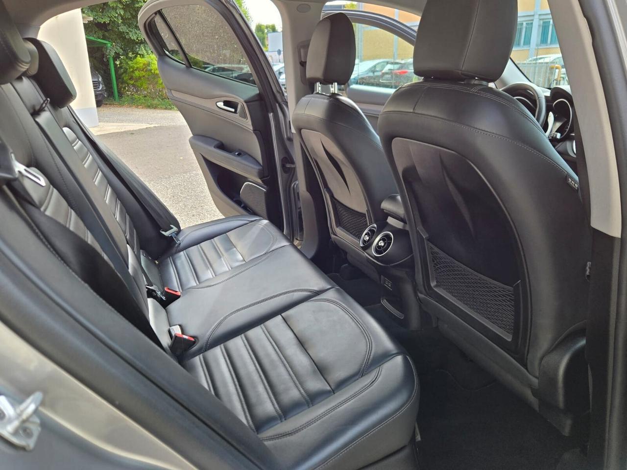 Alfa Romeo Stelvio 2.0 Turbo 280 CV Q4 First Edition