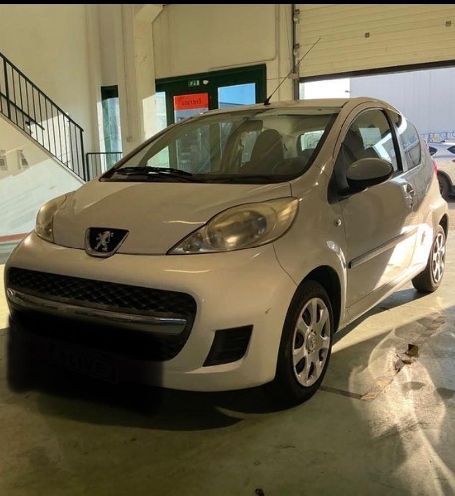 Peugeot 107 1.0 68CV 3p. Sweet Years 2Tronic