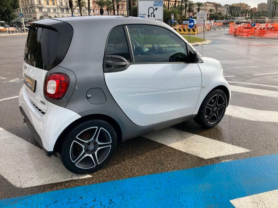 Smart Fortwo 0.9 t Passion 90cv twinamic my18