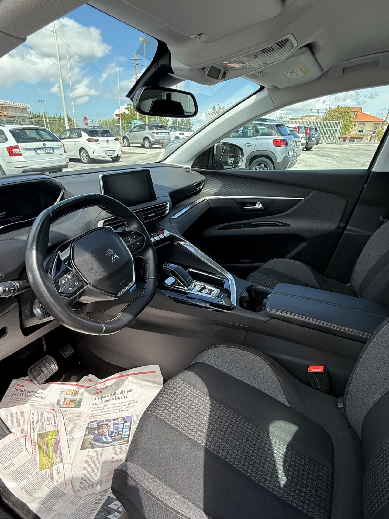 Peugeot 3008 BlueHDi 130 S&S EAT8 Allure