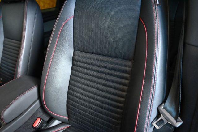 LAND ROVER Discovery Sport P300e HYBRID R-DYNAMIC S AWD AUT.PHEV PLUG-IN FULL