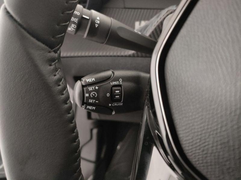 Peugeot 2008 2008 Hybrid 145 e-DCS6 Allure