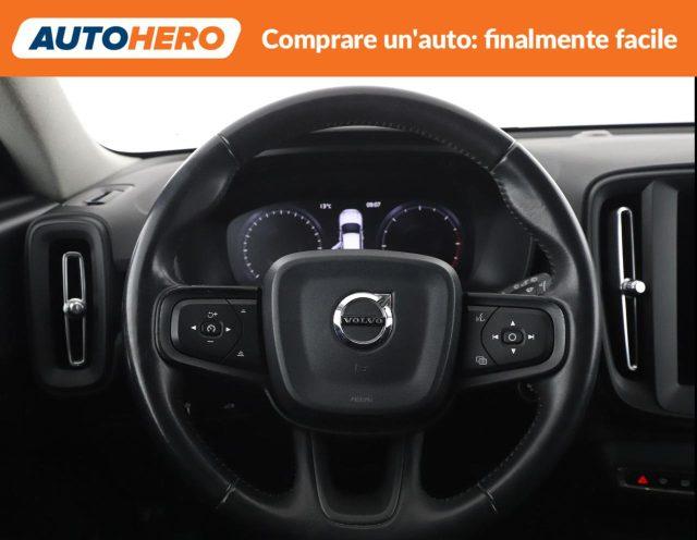 VOLVO XC40 D3