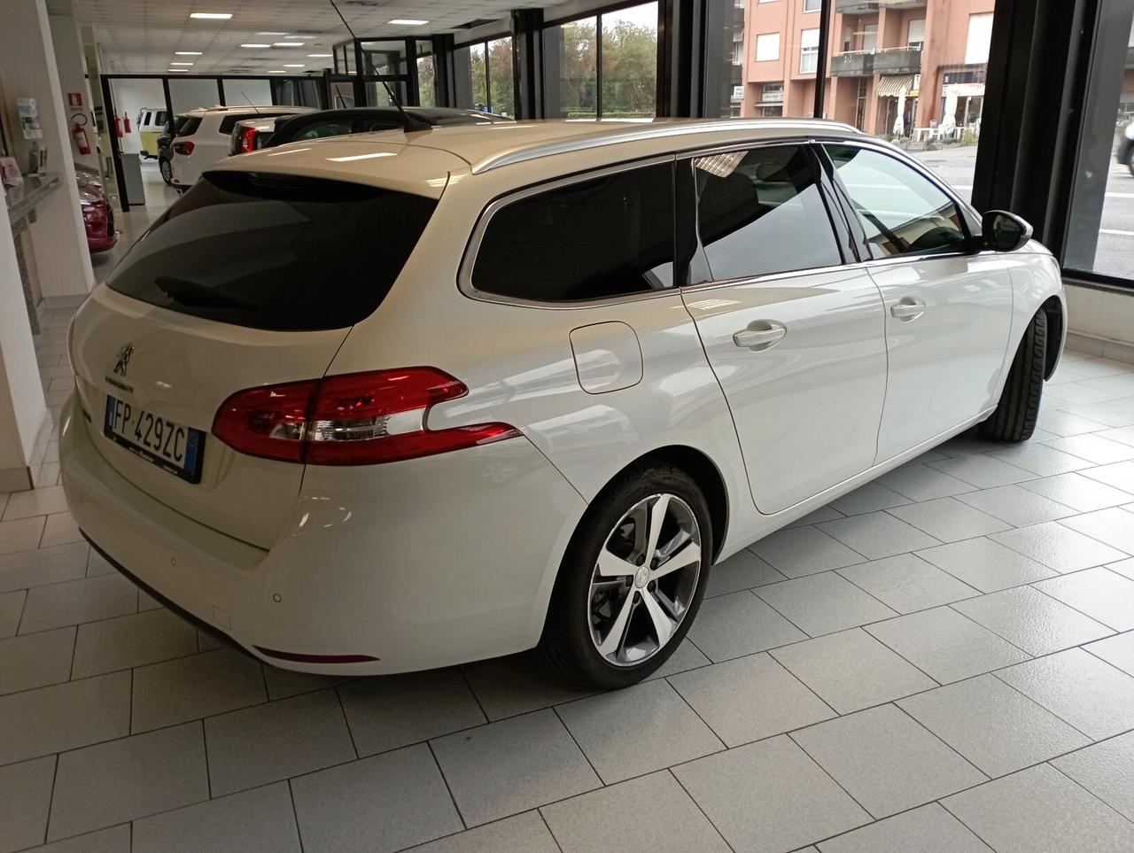 Peugeot 308 BlueHDi 120 S&S EAT6 SW Allure