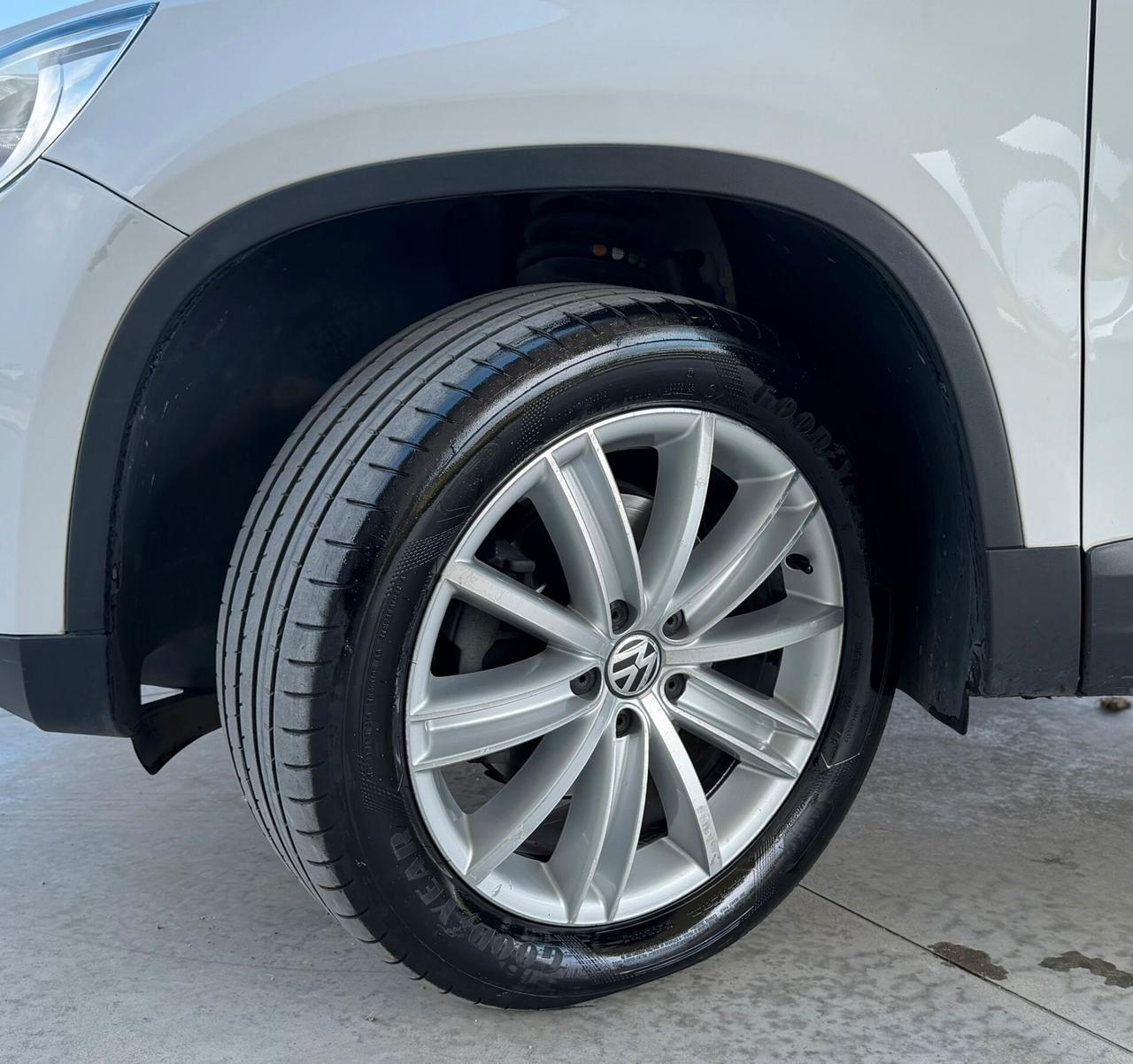 Volkswagen Tiguan 2.0 TDI DPF 4MOTION DSG Sport & Style