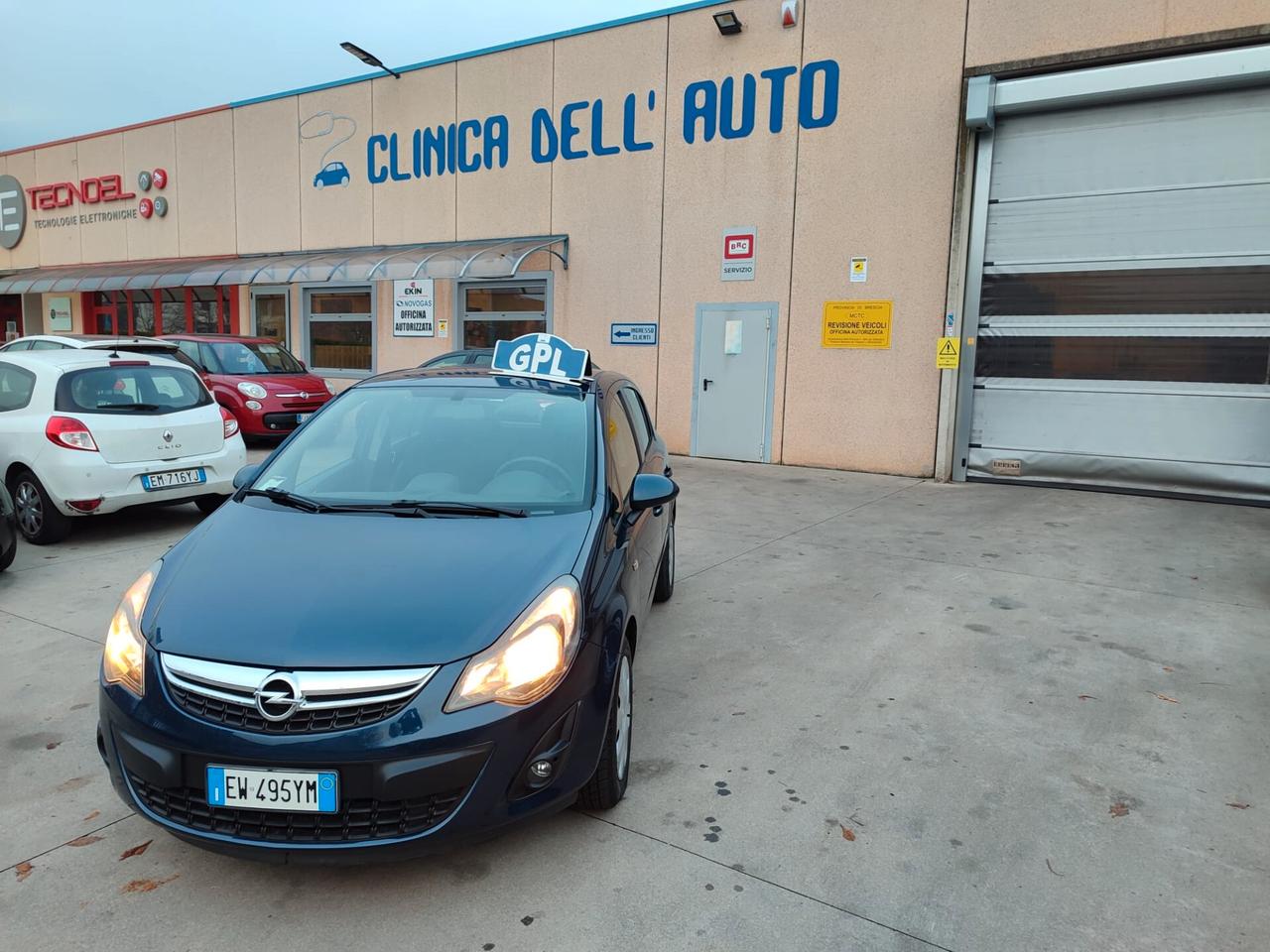 Opel Corsa 1.2 85CV 5 porte GPL-TECH Ecotec NEOPAT.