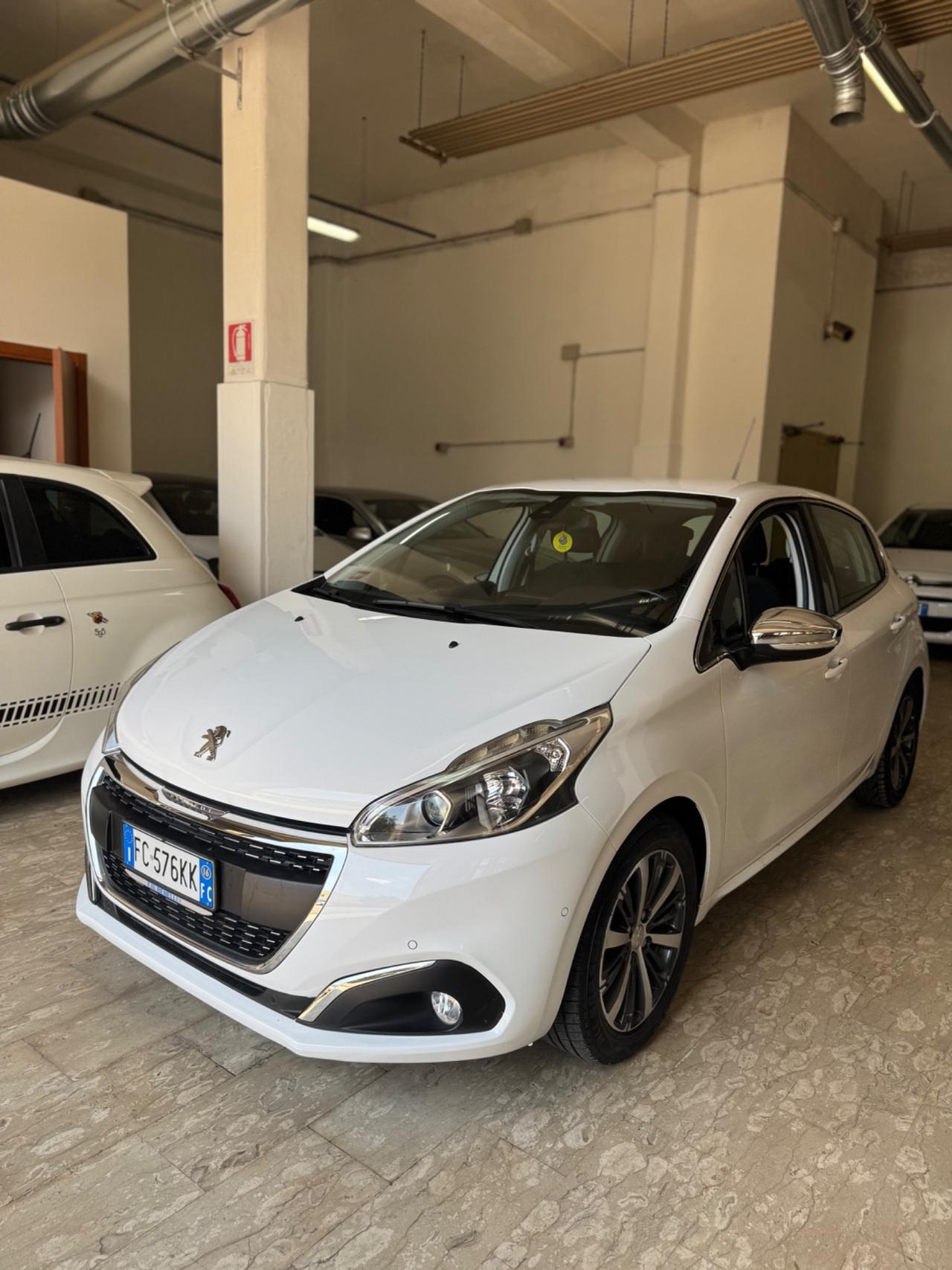 Peugeot 208 PureTech Turbo 110 S&S 5 porte Allure