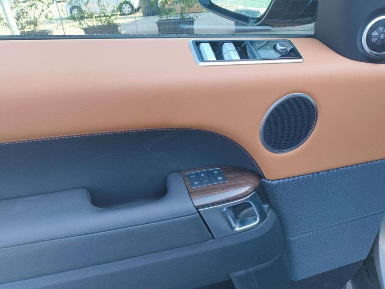 Land Rover Range Rover Sport LAND ROVER Range Rover Sport 3.0D l6 249 CV HSE D