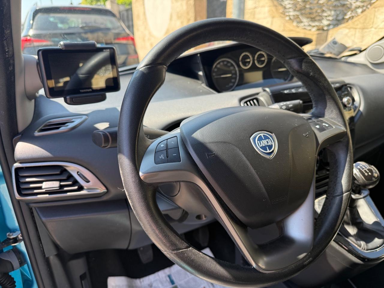 Lancia Ypsilon 1.2 69 CV 5 porte GPL Ecochic Gold