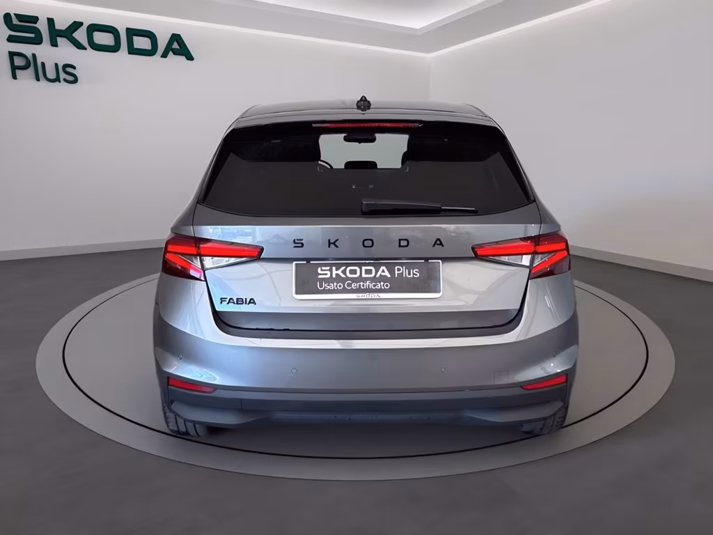 SKODA Fabia 1.0 tsi young edition 95cv del 2025