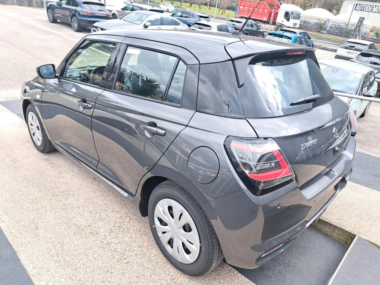 SUZUKI SWIFT 1.2 HYBRID 83 CV WAKU