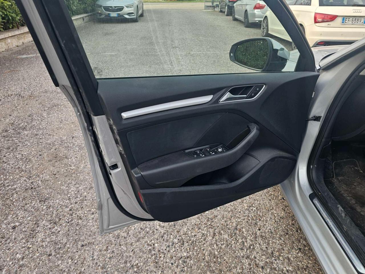 Audi A3 SPB 1.6 TDI clean diesel S tronic Ambition