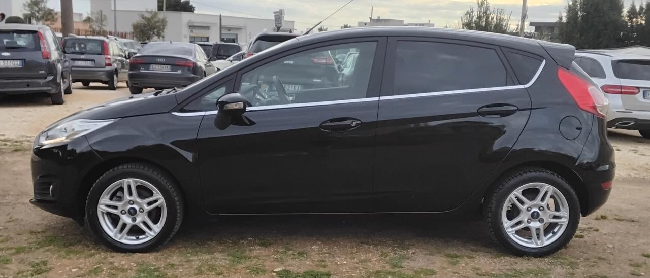 Ford Fiesta 1.4 5p. Bz.- GPL Titanium