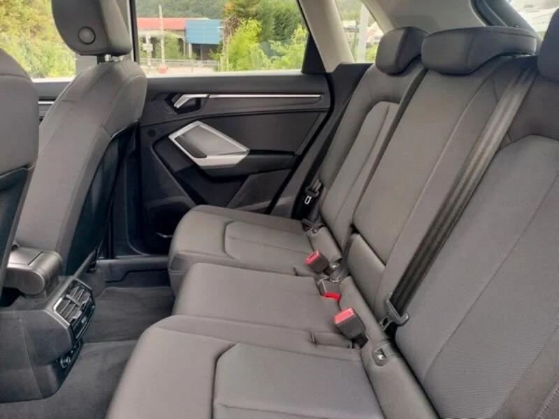 Audi Q3 35 TDI S tronic Business Advanced