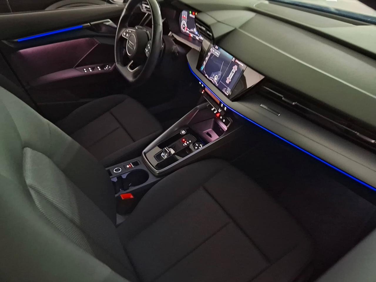 Audi A3 SPB 35 TFSI S line edition Fari full led