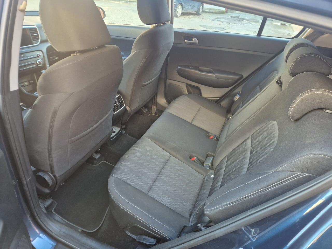 Kia Sportage 1.6 CRDI 136 CV 2WD Mild Hybrid Business Class