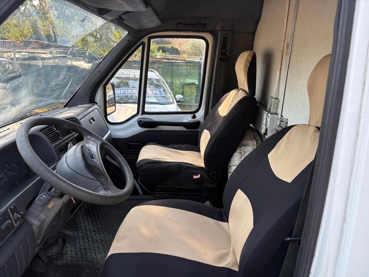 FIAT DUCATO FOOD-TRUCK Diesel 2500 CV 84 Km 195.800 certificati