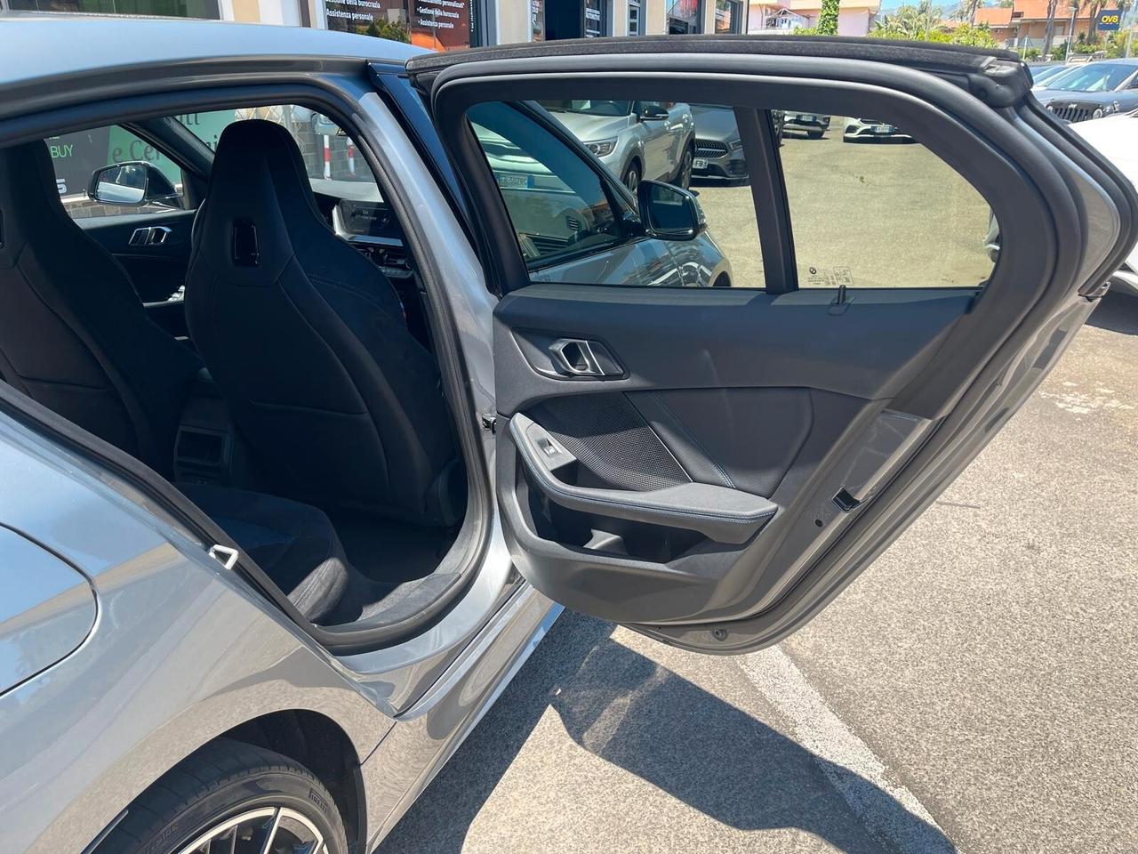 Bmw 118d 5p. Msport