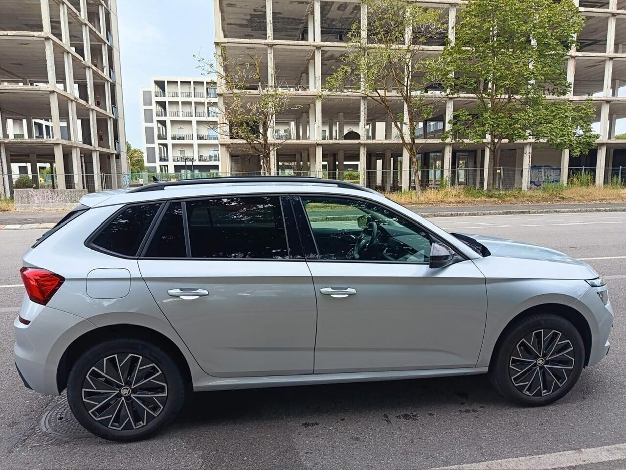 Skoda Kamiq 1.0 TSI BLACK DOTS
