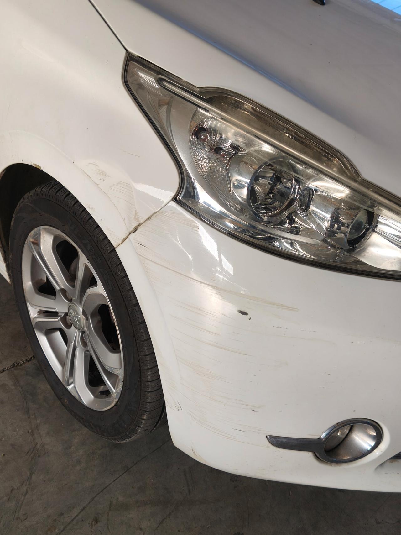 Peugeot 208 1.4 HDi 68 CV Allure