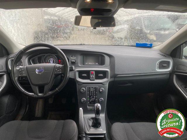 VOLVO V40 D2 1.6 Kinetic