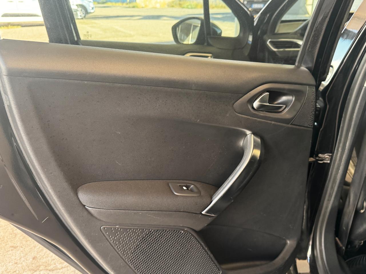 Peugeot 2008 BlueHDi 100 Allure - 12/2015