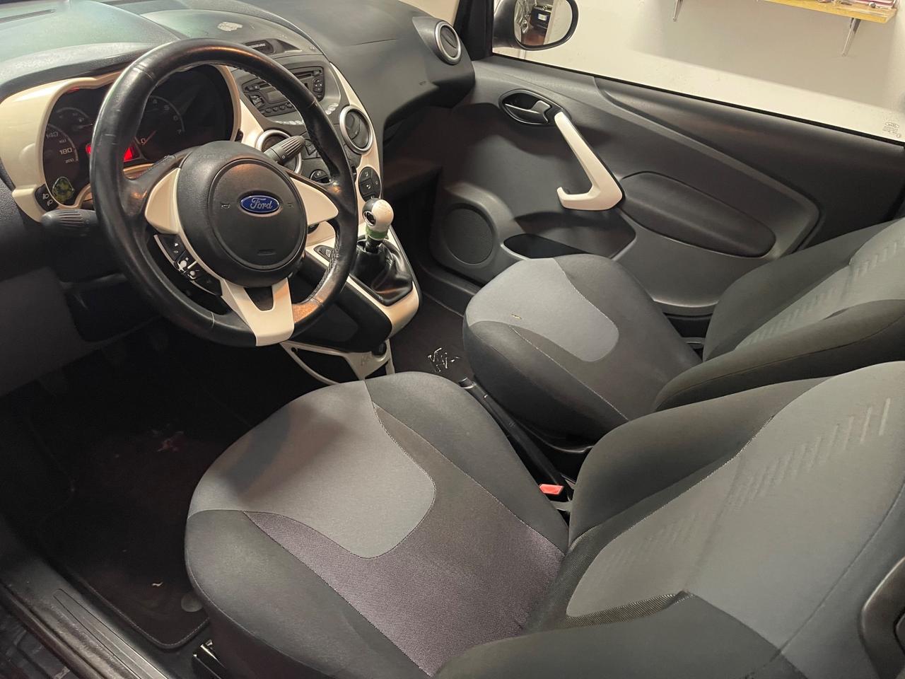 Ford Ka 1.2 8V 69 CV Black&White Edition
