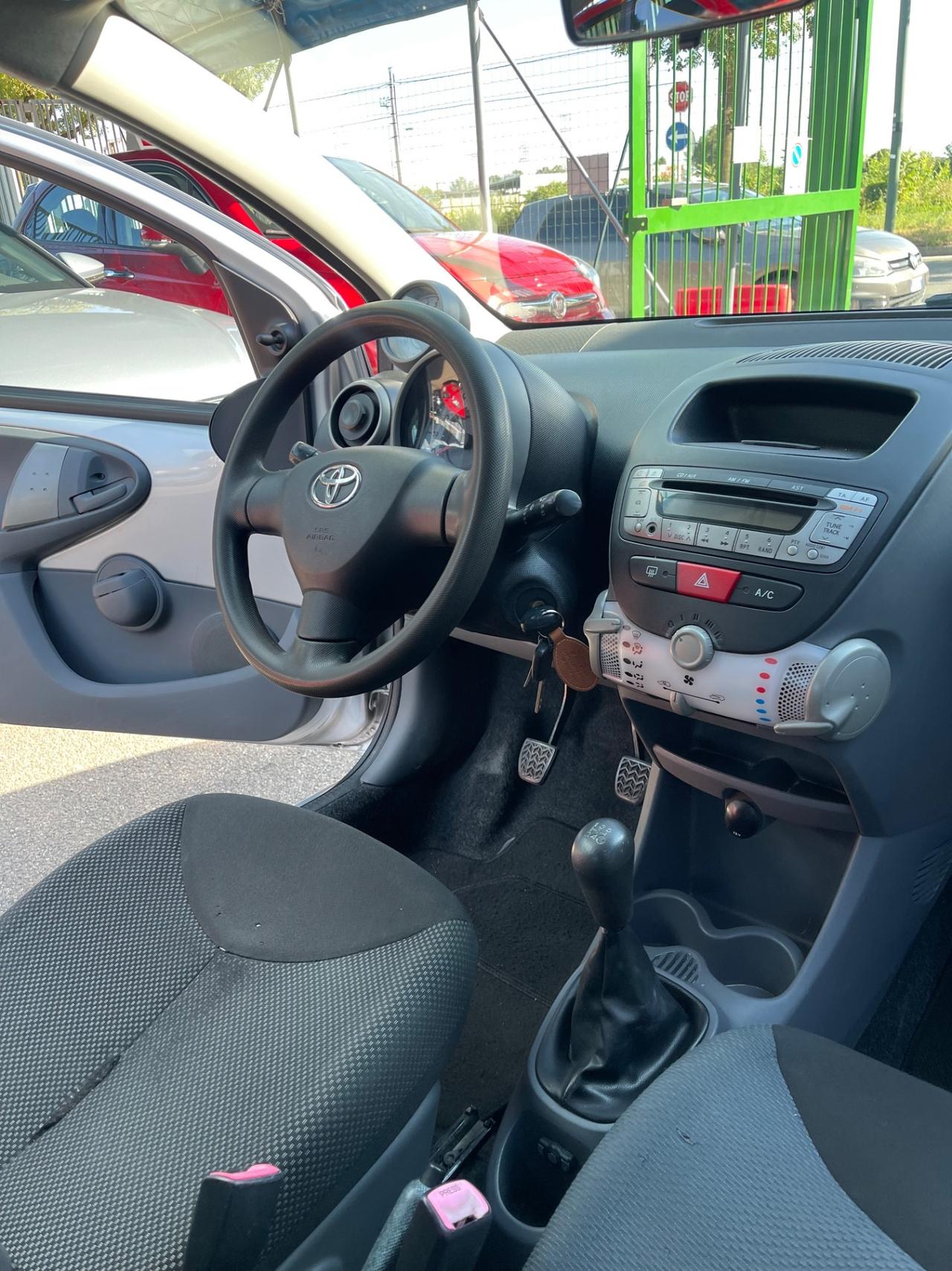 Toyota Aygo 1.0 12V VVT-i 3 porte Sol