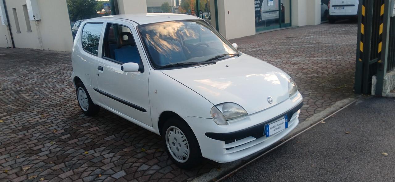 Fiat 600 pochi km clima